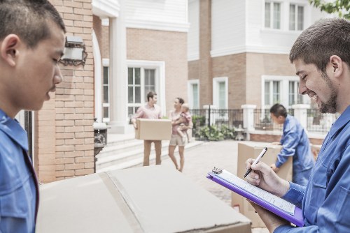 Commercial and residential moving van service in Knightsbridge